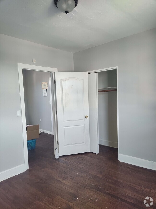 Building Photo - 468 4th Ave Unit Third Floor Rental