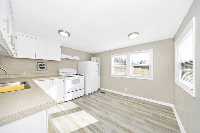 Photo - 5201 Amos Reeder Rd