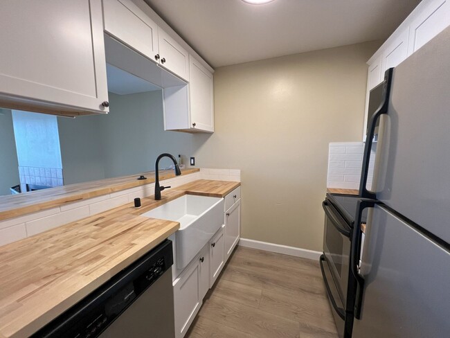 Newly renovated 2 bedroom 2.5 bath condo - Newly renovated 2 bedroom 2.5 bath condo Unidad 211