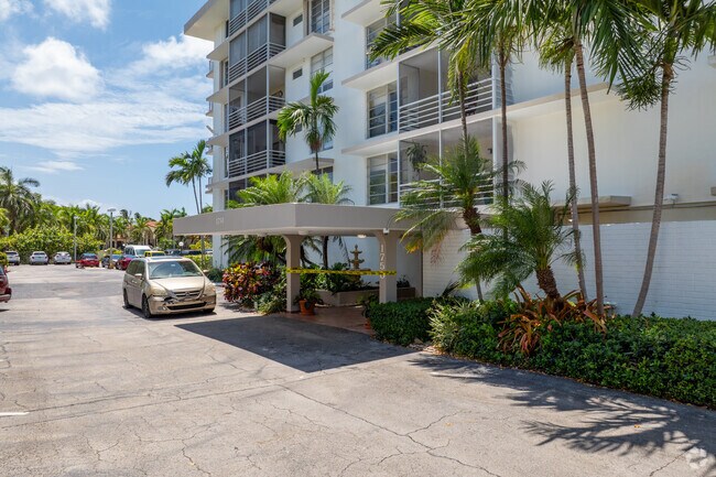 Photo - Bahia Vista Condominiums