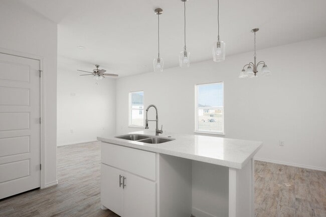 Photo - 2328 S. Valley Circle Unidad #A