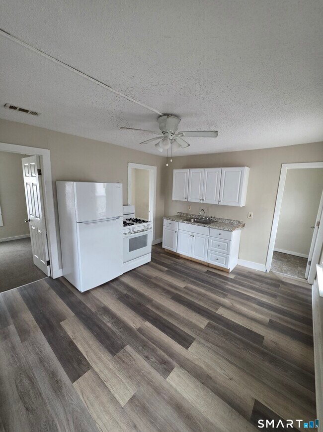 Photo - 49 Springdale Ave