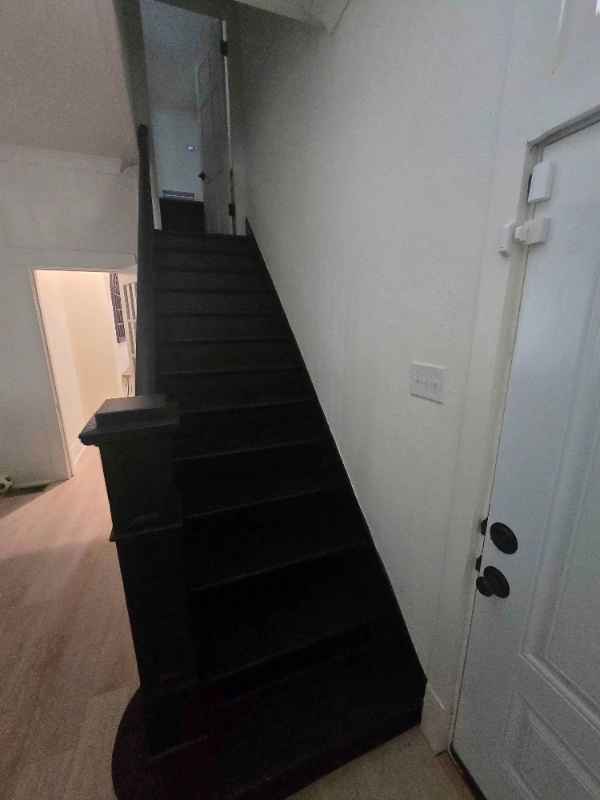 Photo - 549 Robinson Pl