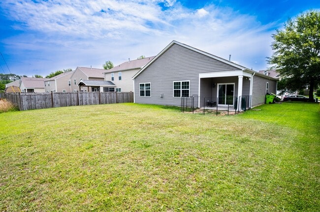 Photo - 417 Ginger Dr