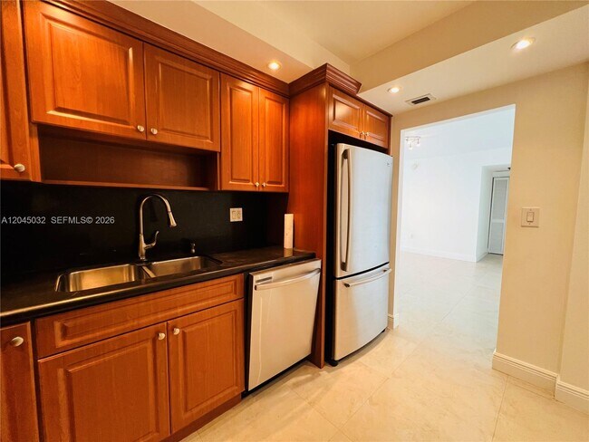 Photo - 2333 Brickell Ave Unit 210