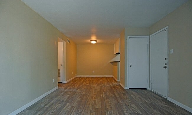 Photo - z - Historical - The Waters