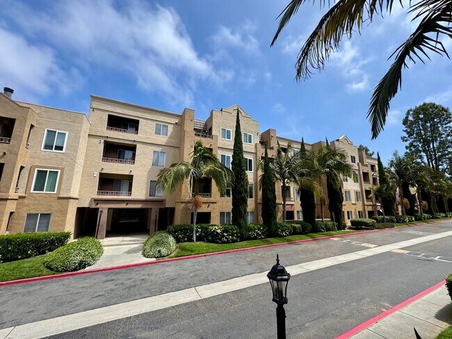 Beautiful 2B/2BA Condo in UTC! - Beautiful 2B/2BA Condo in UTC!