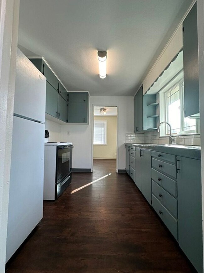 Photo - Super Cute 2 bedroom house