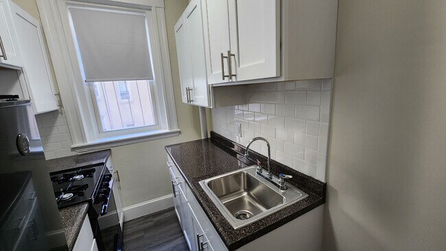 Photo - 160 Ipswich St