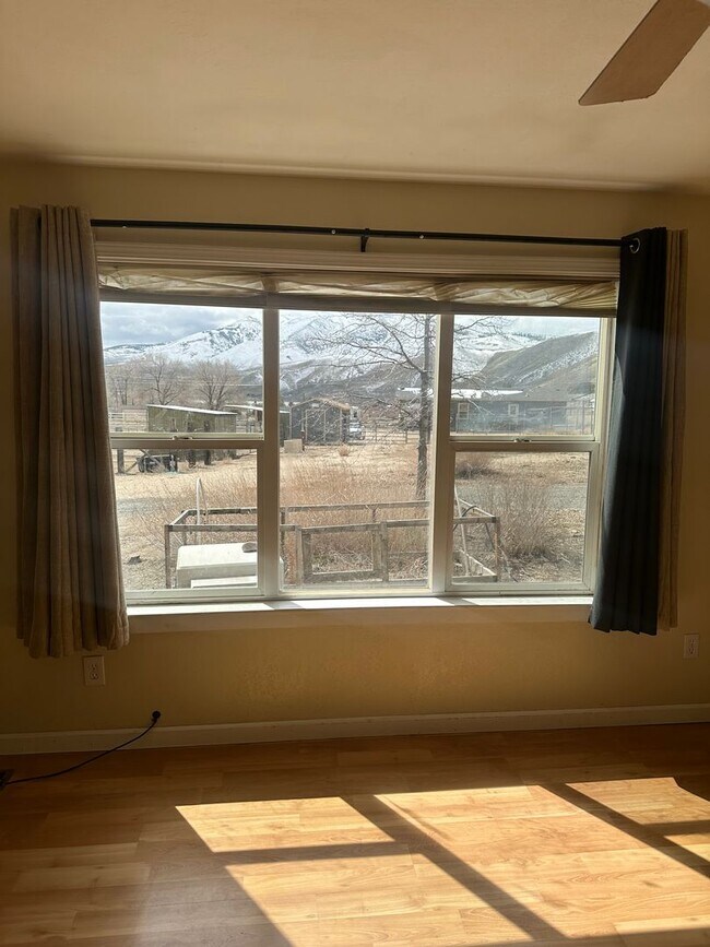 Photo - 10725 Santa Fe Rd