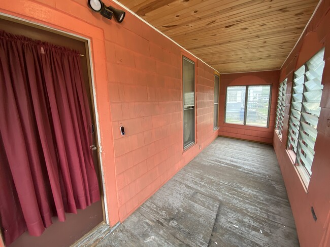 Front Porch - 630 9th ave s Casa Adosada