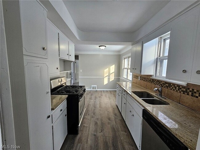 Photo - 9516 Alexander Rd