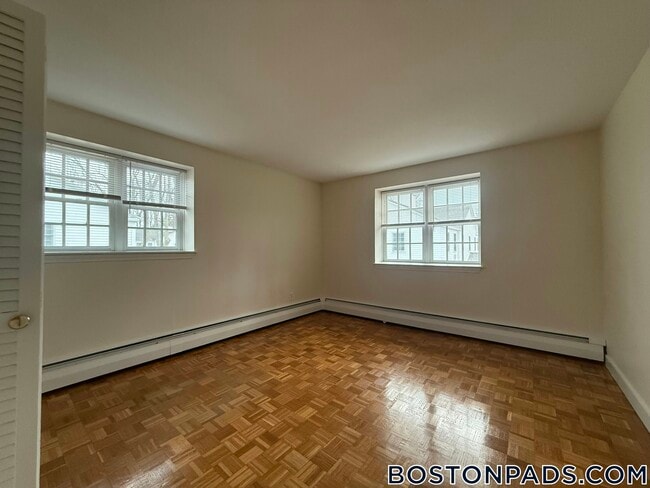 Photo - 32 Worthen Rd Unit B3