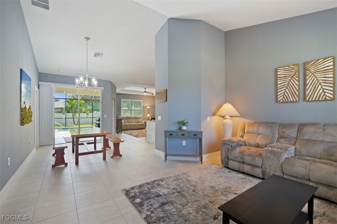 Photo - 825 SE 5th Pl
