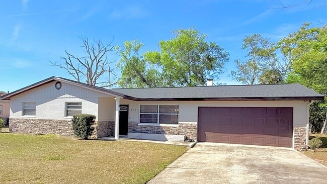Photo - 1420 Continental Dr Casa