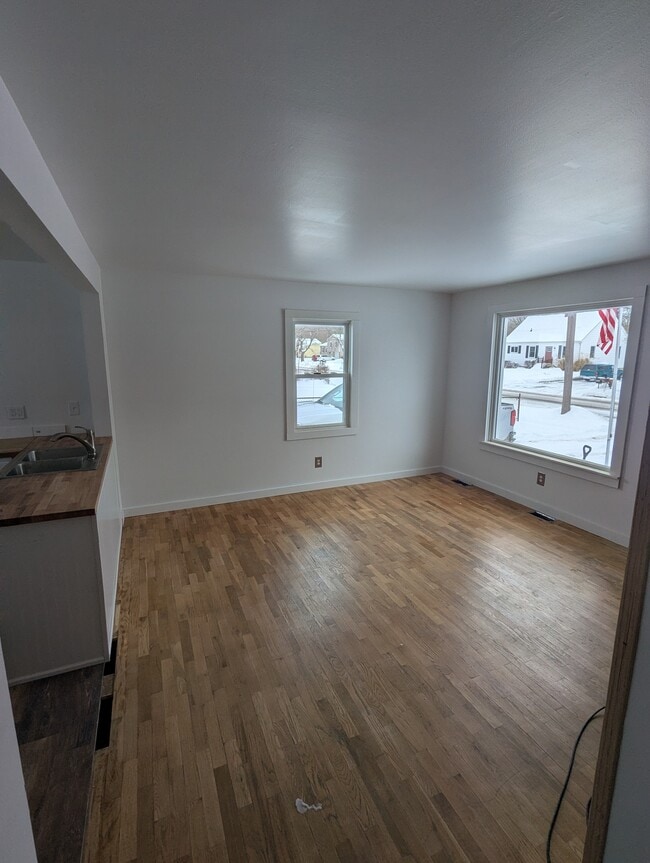 Photo - 4527 Hanover Ave