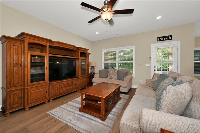 Photo - 3 Bedroom, 2 Bath brick home.