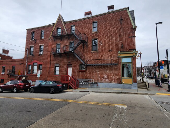 Photo - 4901 Penn Ave Unit 6