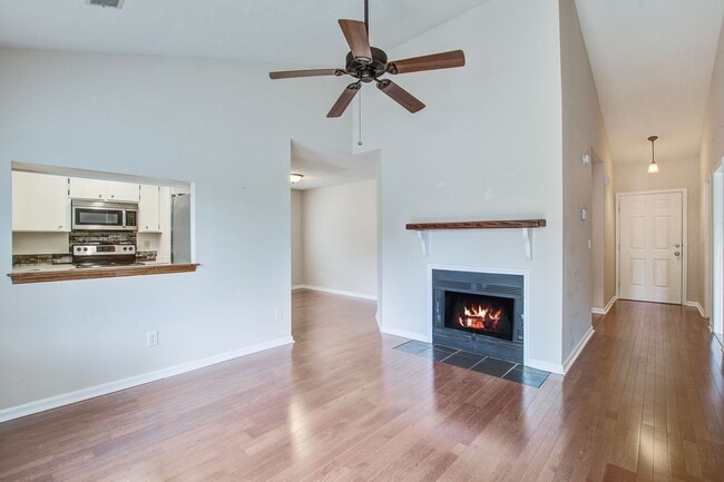 Photo - Cozy 2 Bedroom 2 Bathroom Condo in Seagate Village!