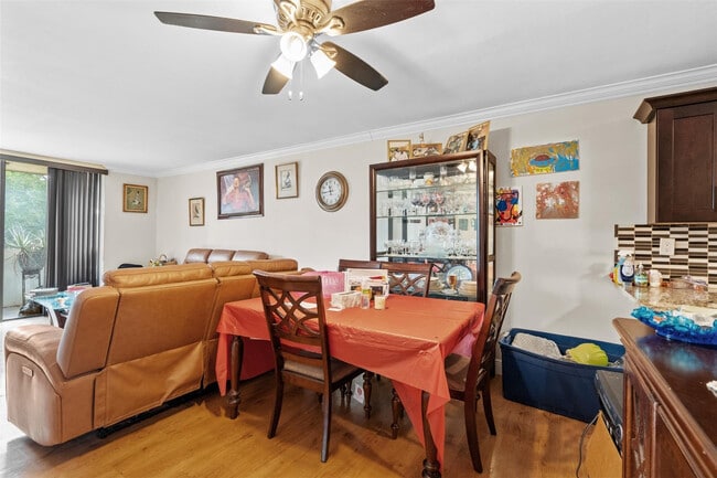 Photo - 1830 N Lauderdale Ave Unit 4207