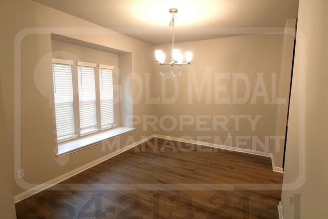 Photo - 1810 Horatio St