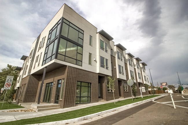 Photo - 2098 S Galapago St