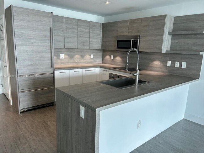 Photo - 400 Sunny Isles Blvd Unidad 2007