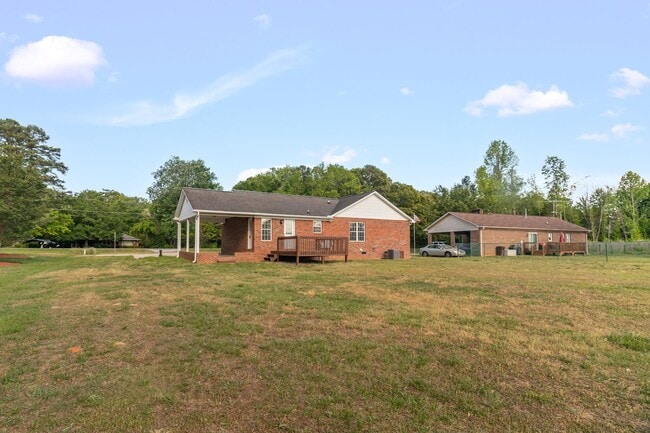 Photo - Beautifully Updated 3 bedroom, 2 bathroom Brick Ranch in Lexington