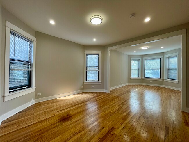 Photo - 2143 N Keystone Ave Unit 2