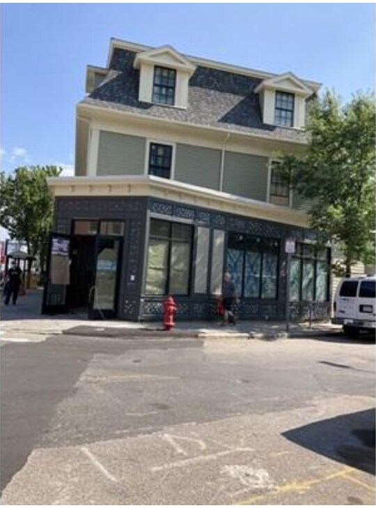 Building Photo - 136 Inman St Unit 1