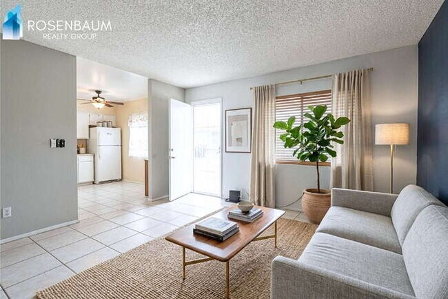 Photo - 452 E 9th Ave Unidad 3