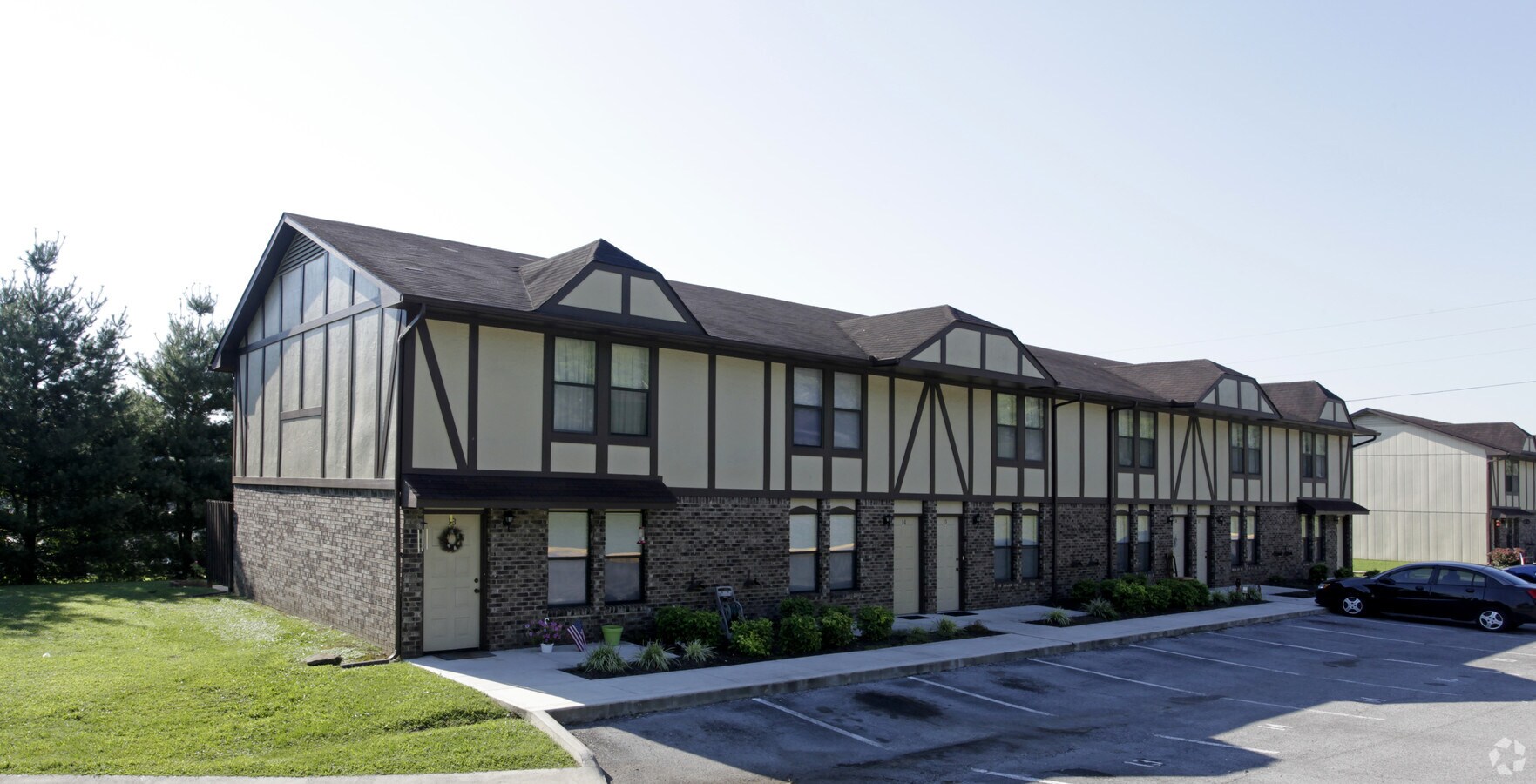 Carriage Hill - Carriage Hill Apartments