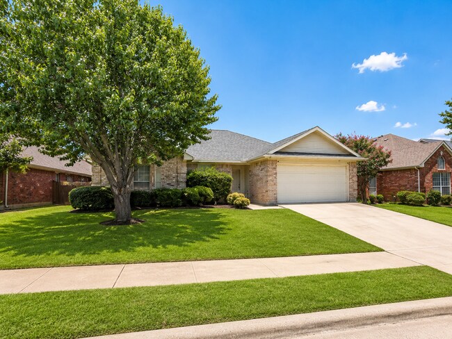 Photo - 203 Kenosha Ln