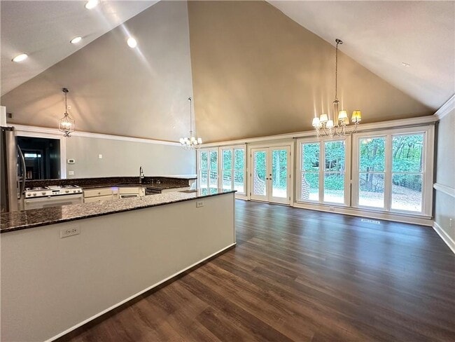 Photo - 1095 Whitehead Rd