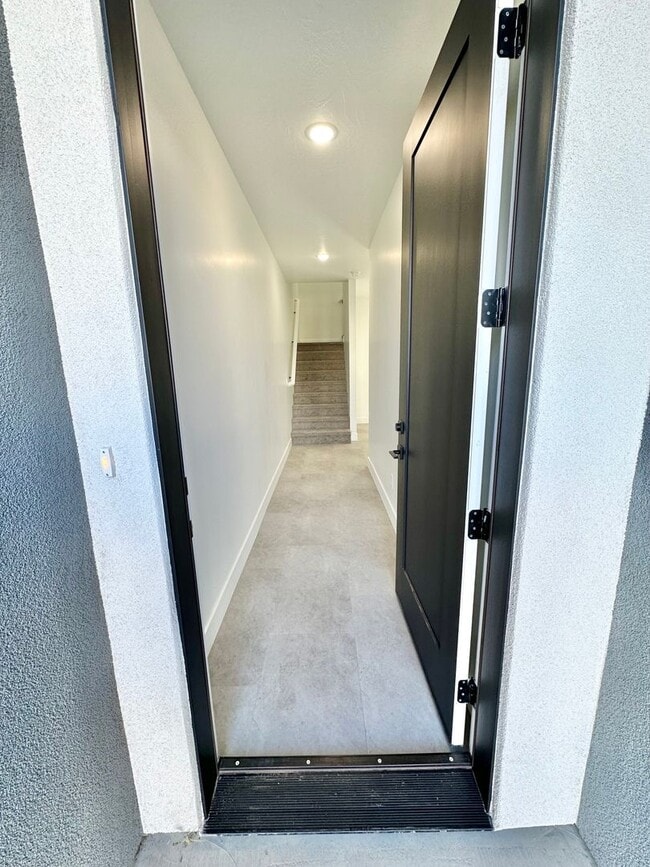 Photo - PET FRIENDLY!! HURRICANE TOWNHOME!