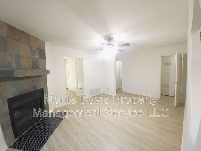 Photo - 2003 Kenneth Ave Unit A