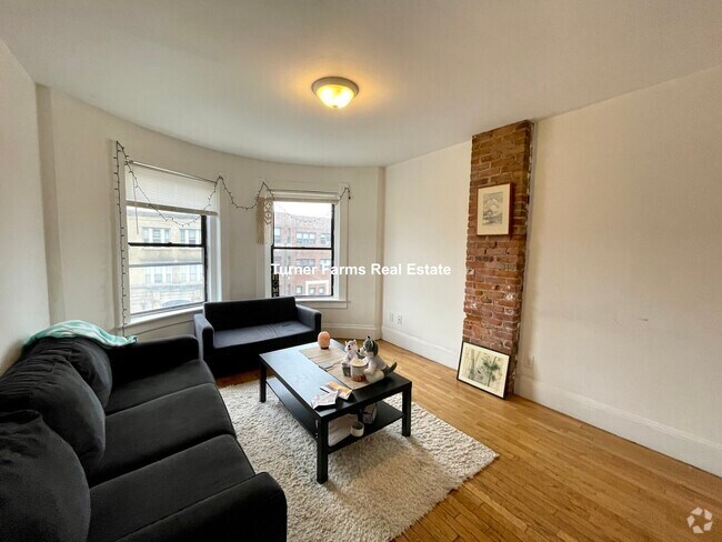 Building Photo - 870 Huntington Ave Unit 878 huntington- 3 Rental