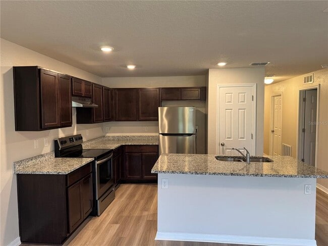 Photo - 49 Brunswick Ln