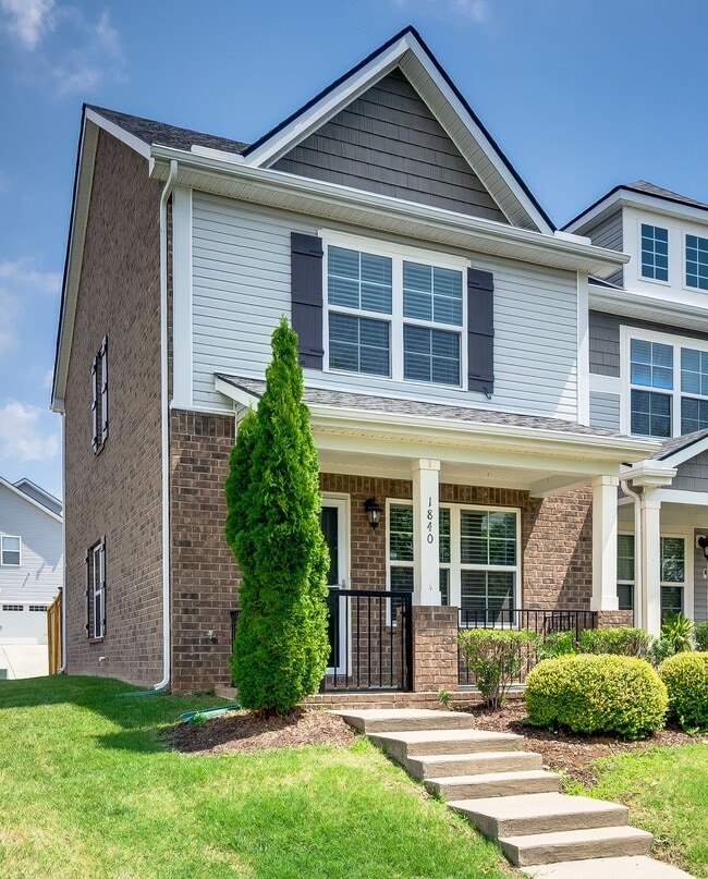 Photo - 1840 Riverbirch Ln