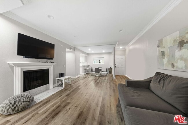 Building Photo - 4301 Fulton Ave Unit 103 Rental