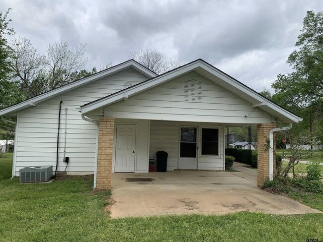 Photo - 279 E Ayers St