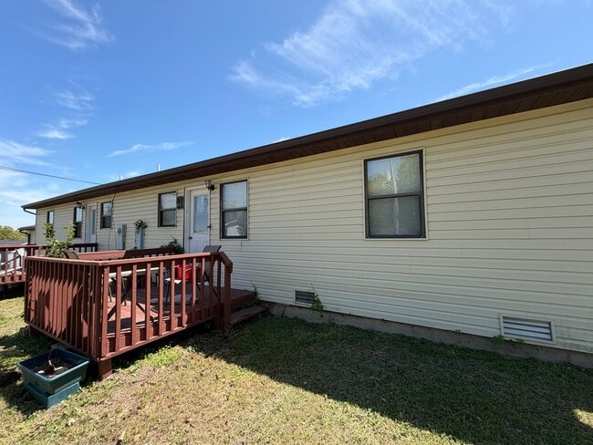 Photo - Cozy 2 Bedroom Duplex!