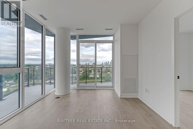 Photo - 36 Zorra St Unit 904