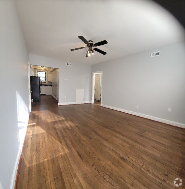 Building Photo - 5601 Colorado Ave NW Rental