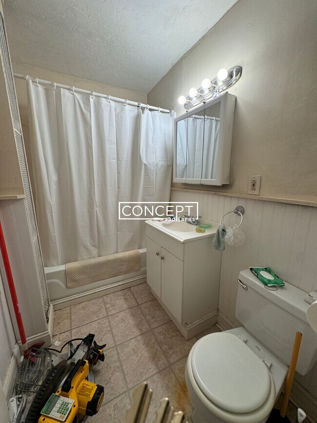 Photo - 19 Peterborough St Unit 5CP