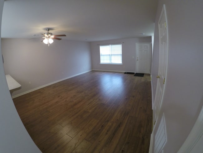 Photo - 2123 Quail Hollow Dr