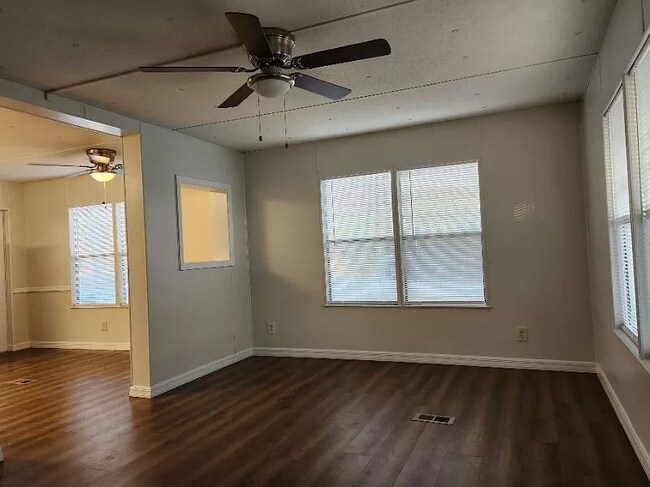 Photo - 14220 Brookridge Blvd