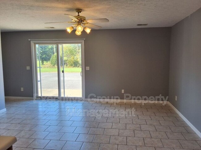 Photo - 145 Pointers Ct