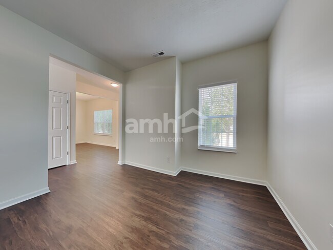 Photo - 871 Kimberly Ave