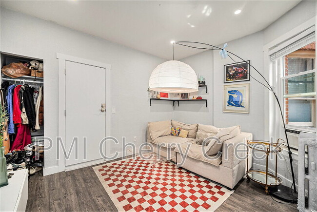 Photo - 2124 E 17th Ave Unidad 5